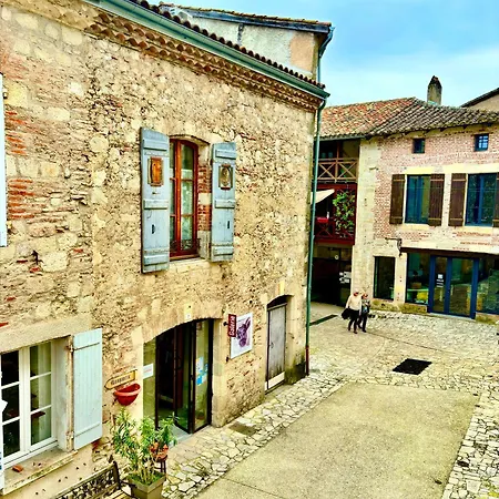 Chic 3 Bed In Medieval Village * Penne-d'Agenais