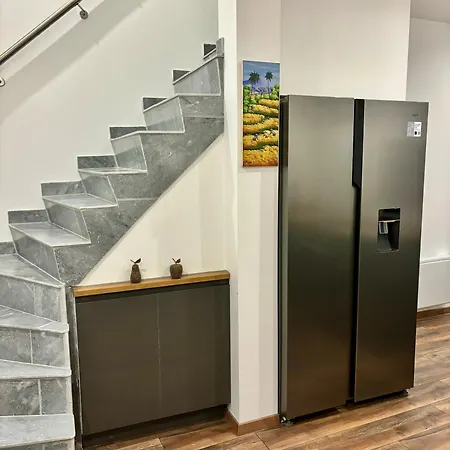 Chic 3 Bed In Medieval Village