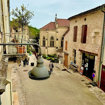 Chic 3 Bed In Medieval Village *