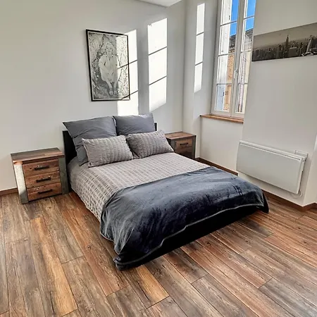 Chic 3 Bed In Medieval Village 펜션 *